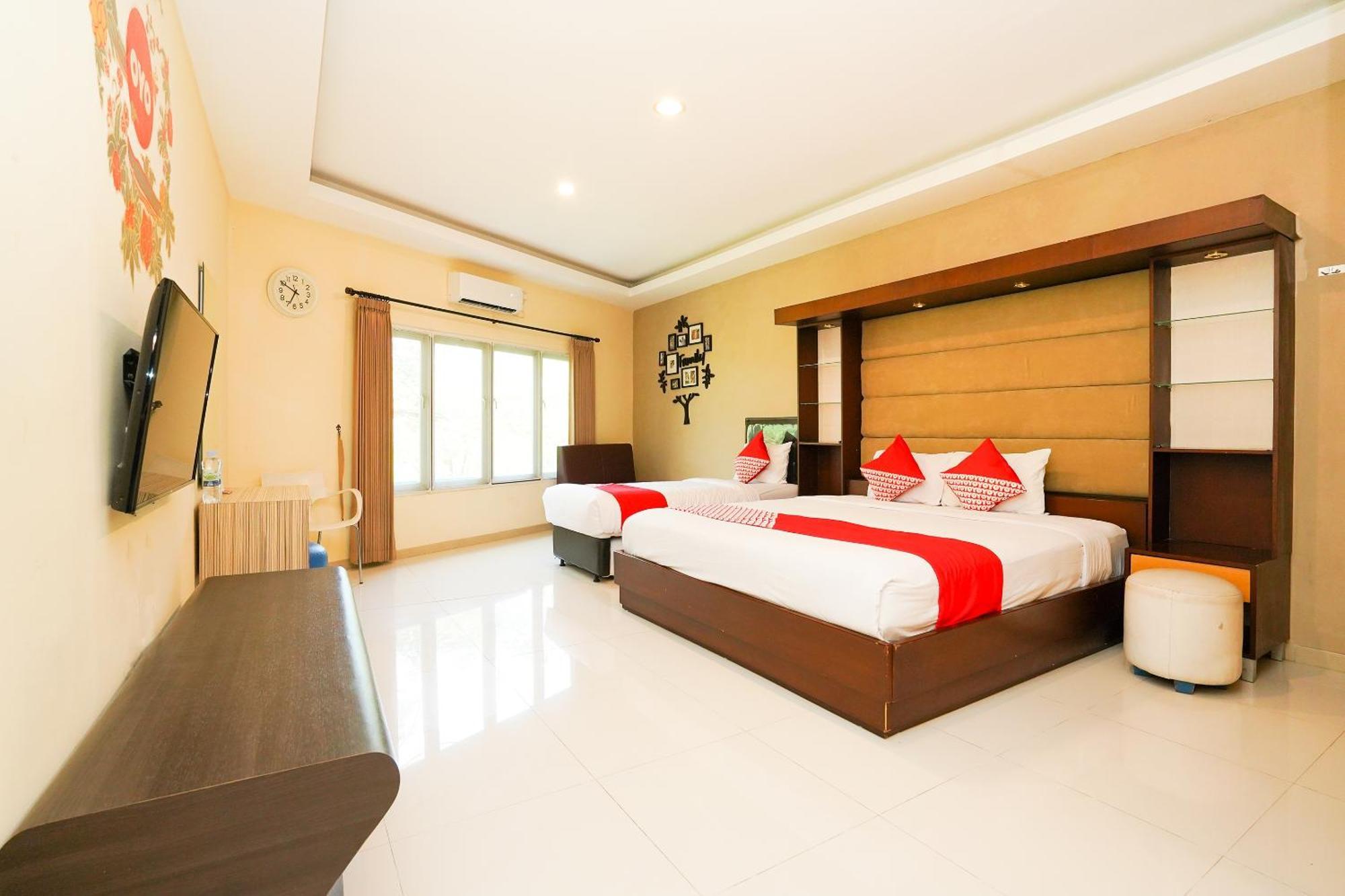 Super Oyo Capital O 175 K-60 Residence Surabaia Exterior foto