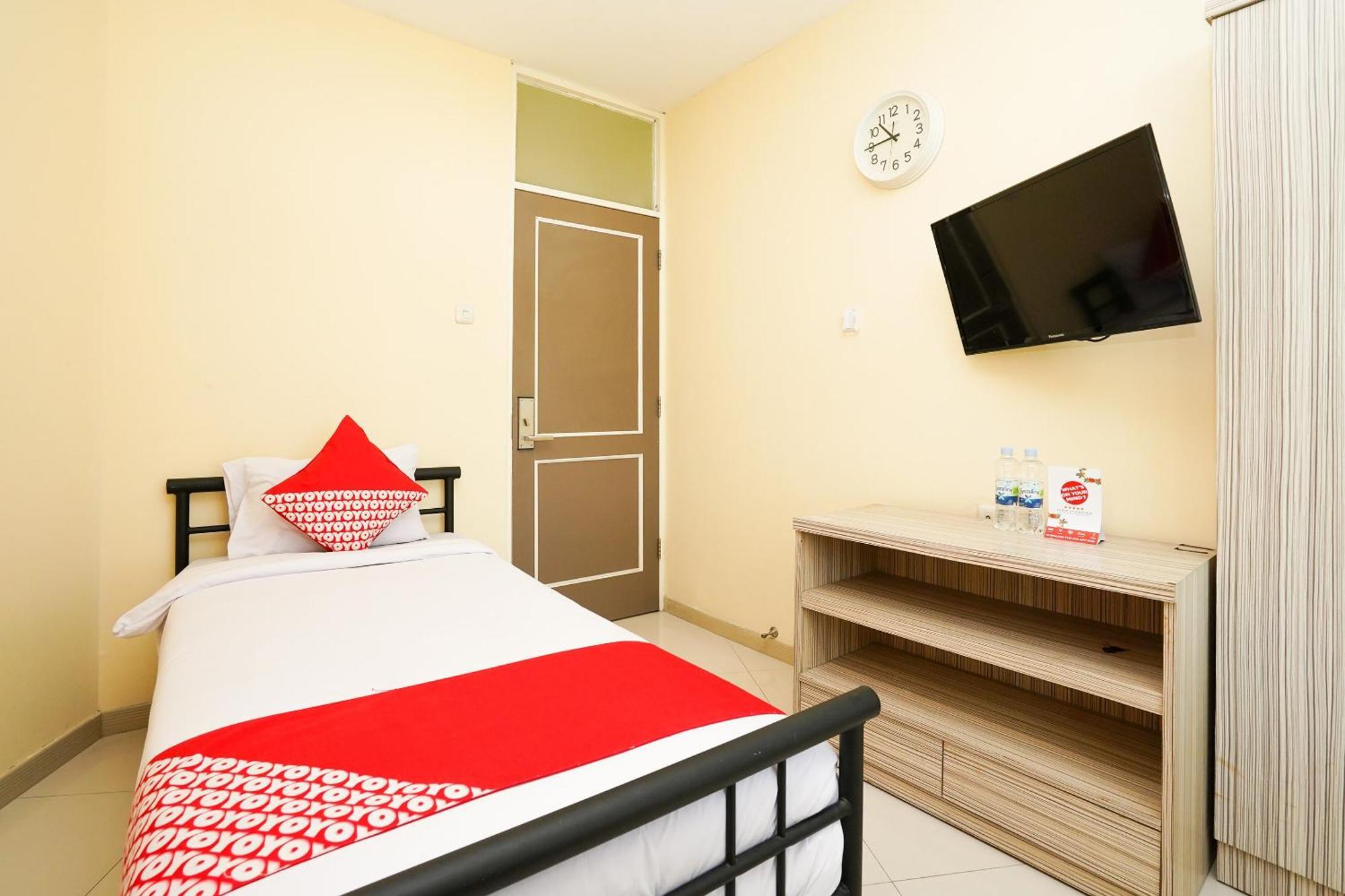 Super Oyo Capital O 175 K-60 Residence Surabaia Exterior foto