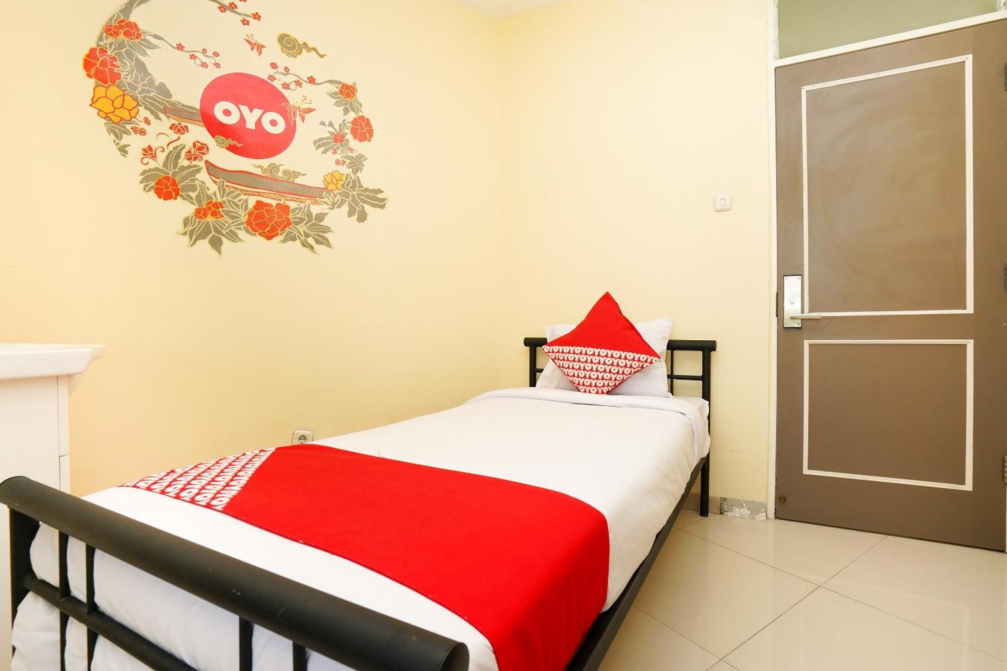 Super Oyo Capital O 175 K-60 Residence Surabaia Exterior foto