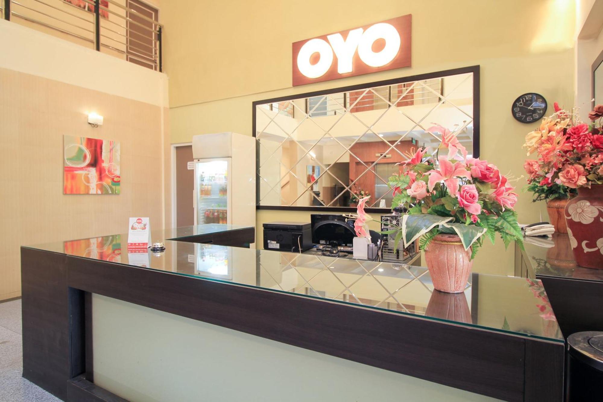 Super Oyo Capital O 175 K-60 Residence Surabaia Exterior foto