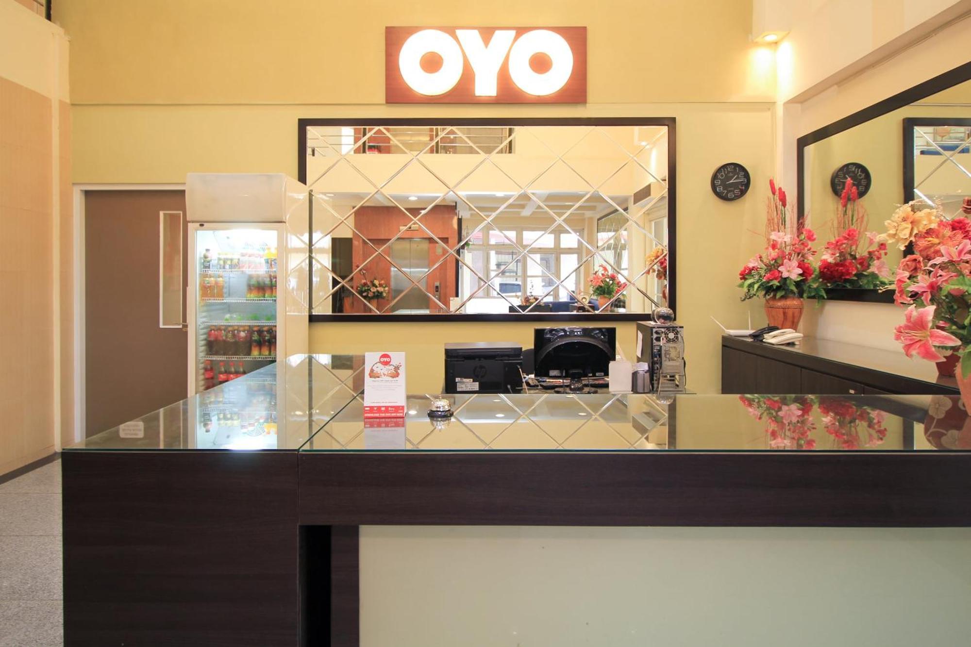 Super Oyo Capital O 175 K-60 Residence Surabaia Exterior foto