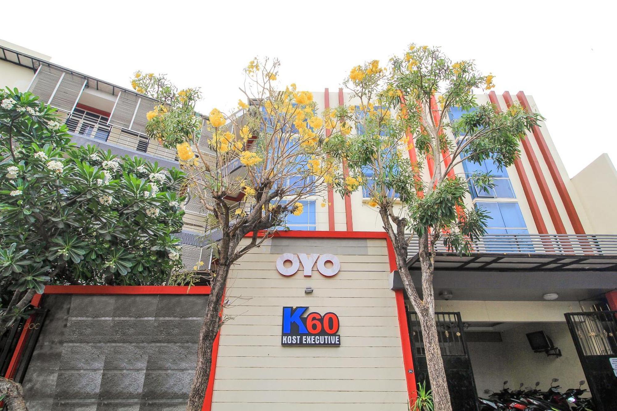 Super Oyo Capital O 175 K-60 Residence Surabaia Exterior foto